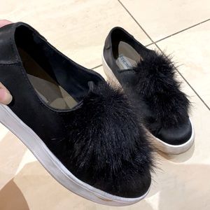 Steve Madden Pom Pom platform shoes